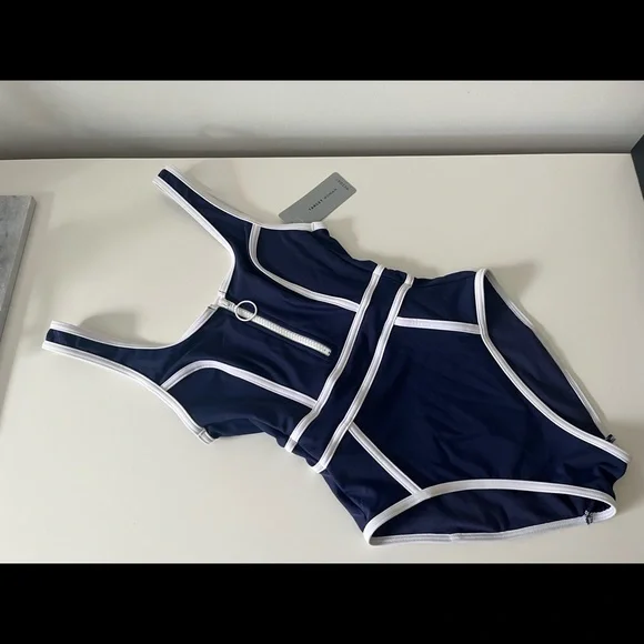 Target Swimsuit - brand new - Picture 2 of 5